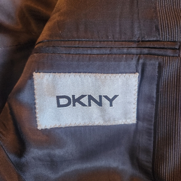 Dkny Men's Black Striped 100% Wool Suit Jacket Size 42S - Picture 3 of 6